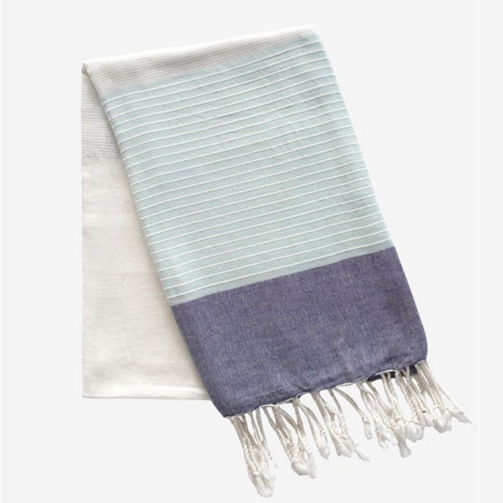 Thin Beach Towel & Sarong Sky – Lightweight and Quick-Drying